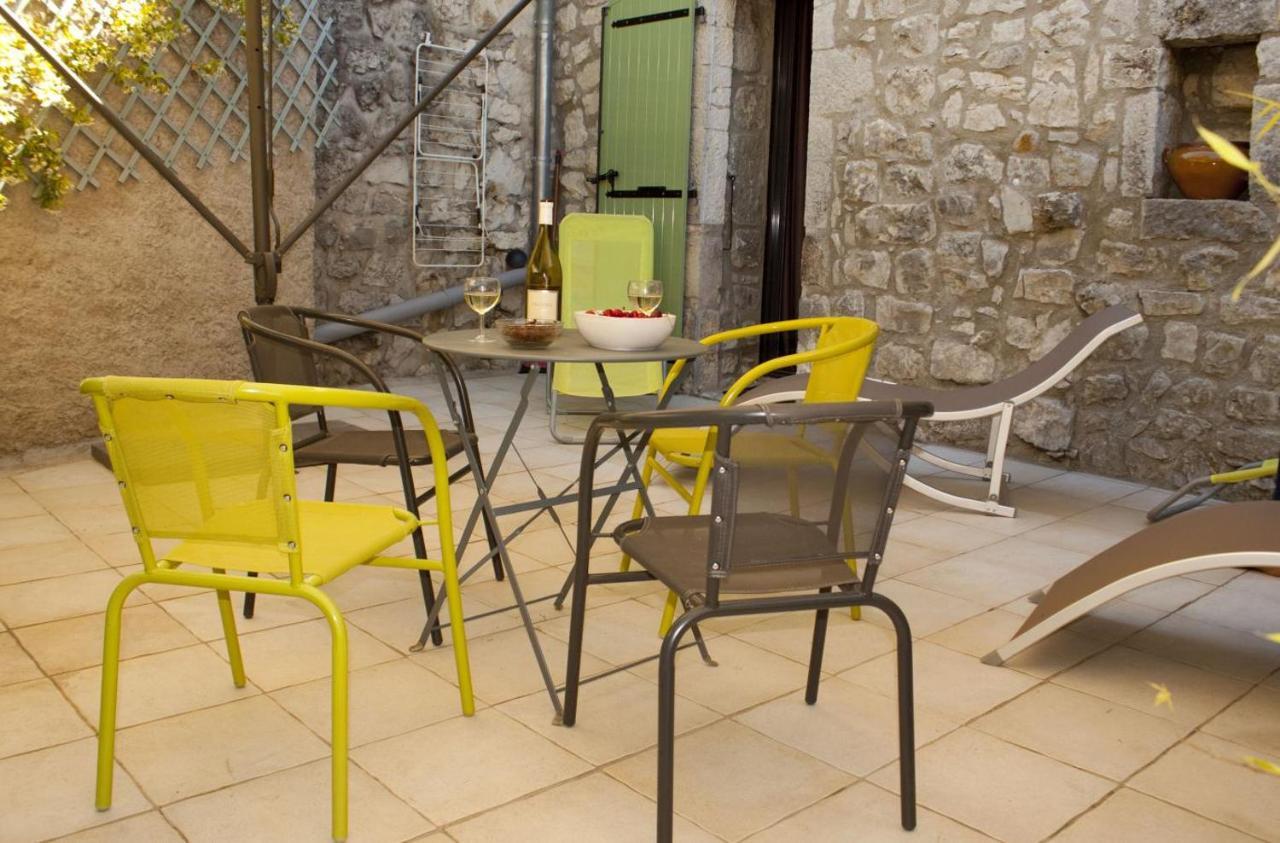 Mas Des Falaises Bed & Breakfast
